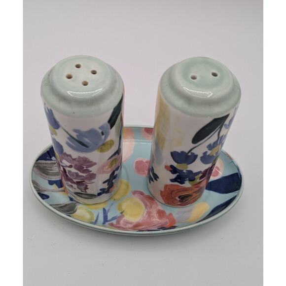 Anthropologie Remi Floral Salt/Pepper Shakers w/Tray and Spoon Rest. Set of 4. - Picture 4 of 10